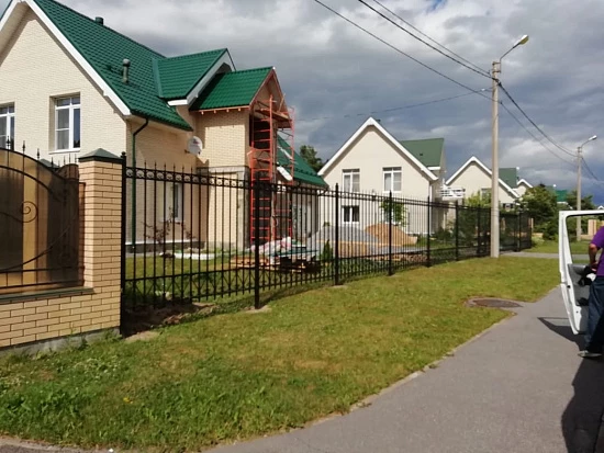 Ограждение для загородного дома